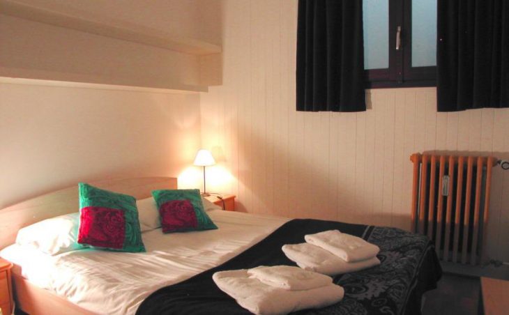 Summit Apartment, Chamonix, Double Bedroom